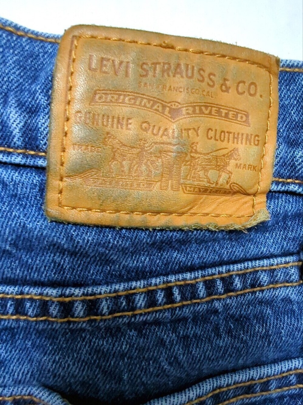 Levi’s Wedgie Straight High Rise Jeans 24 Medium Wash Raw Fray Hem 90s Denim - Picture 6 of 8